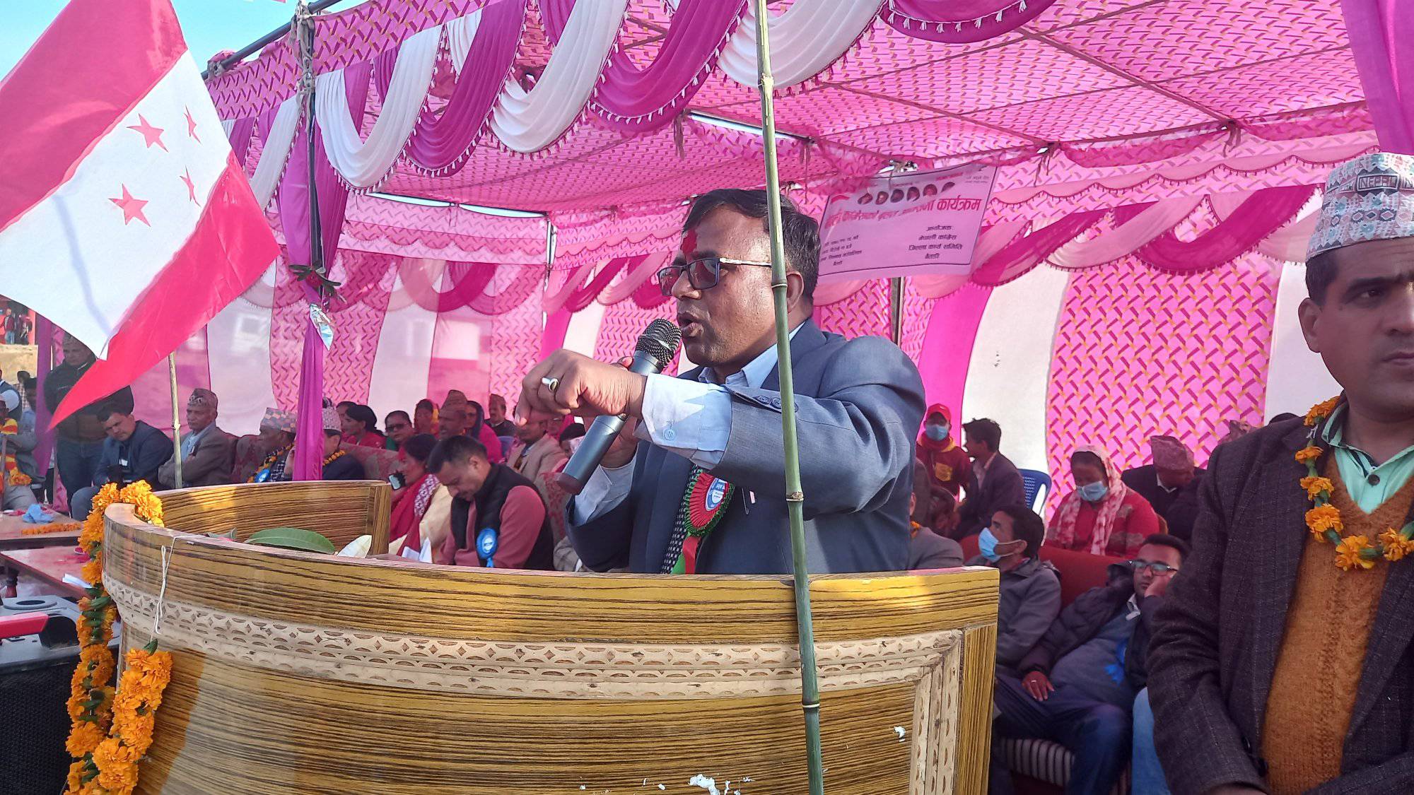 नेपालका कम्युनिष्ट ‘कुहिरोको काग’ : कांग्रेस सहमहामन्त्री पाण्डेय